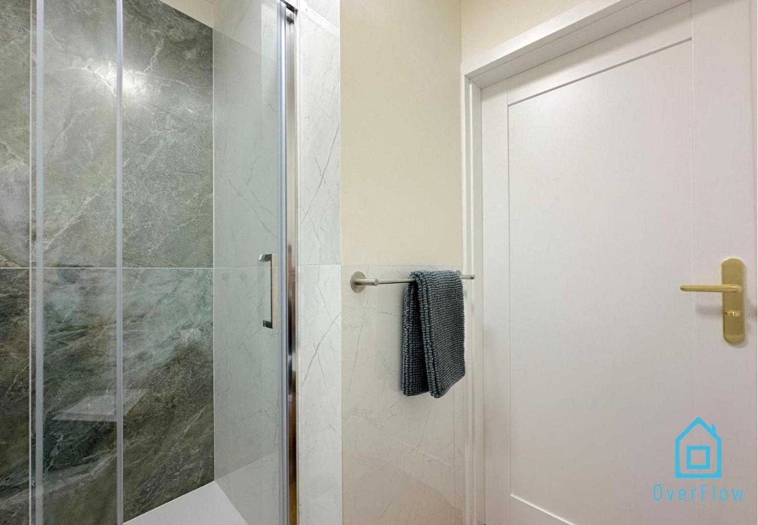 Seredino Green Apartment- Modern Comfort In A Quiet Location, 5 Minutes To Gdansk Old Town & Seaside ภายนอก รูปภาพ
